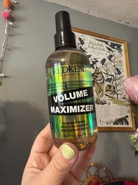 Redken Volume Maximizer Thickening Spray - Holographic Green/Gold Bottle